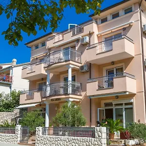 Amfora , Crikvenica Kroatien