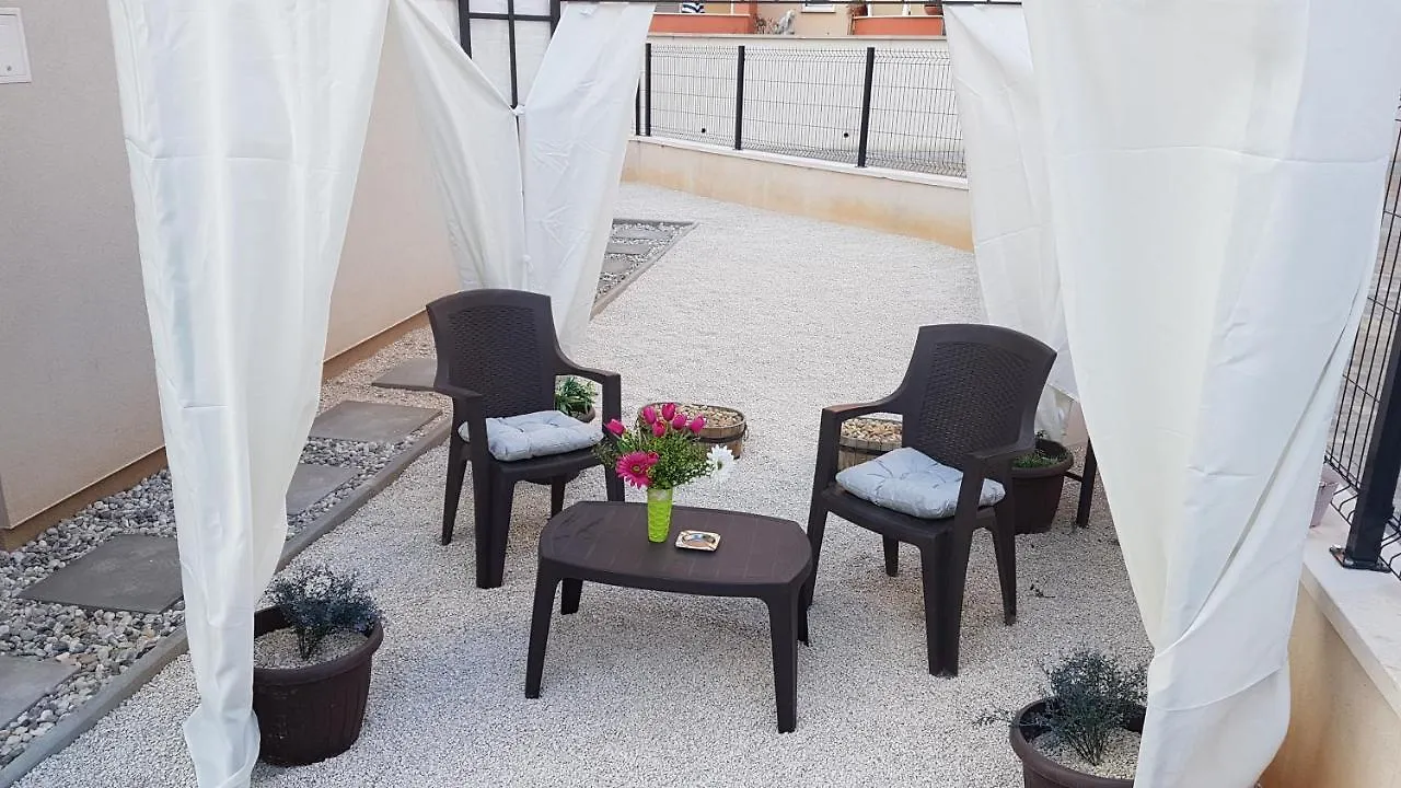 Apartments Brist Hills PUY