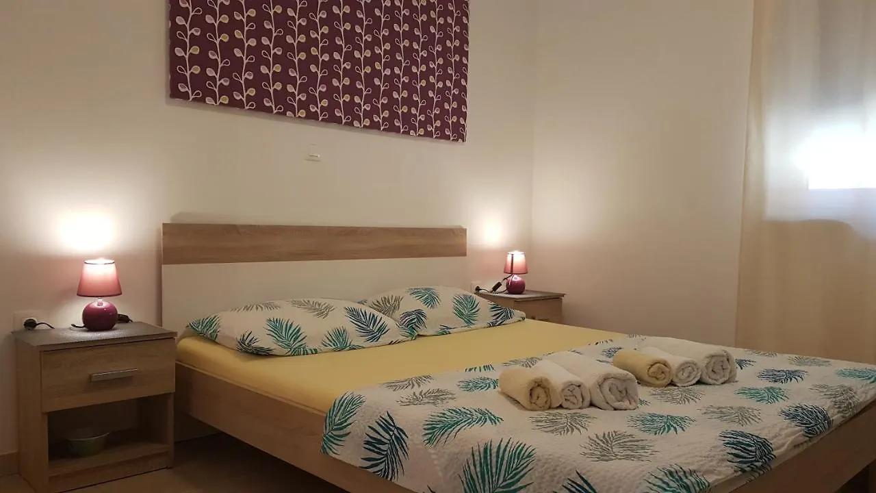 Apartments Brist Hills PUY
