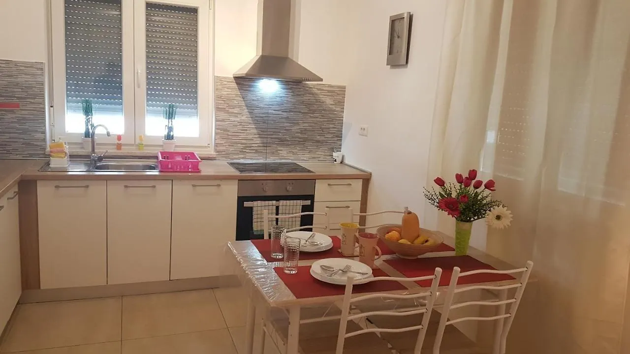 Apartments Brist Hills PUY
