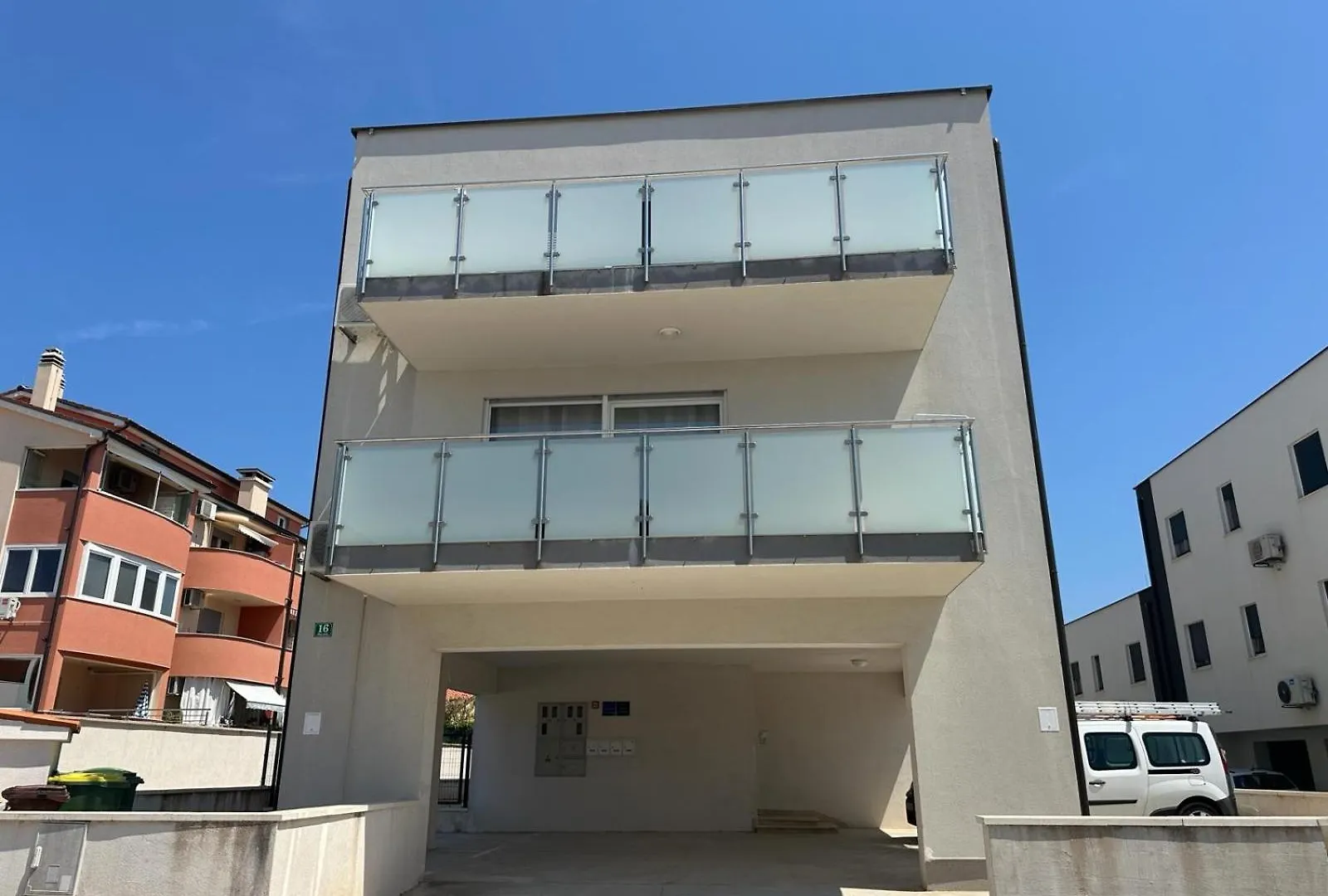 Apartments Brist Hills PUY